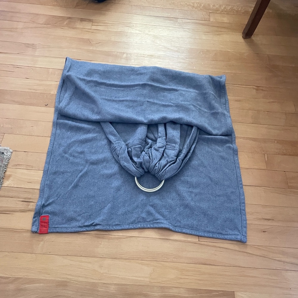 Sakura Bloom ring sling